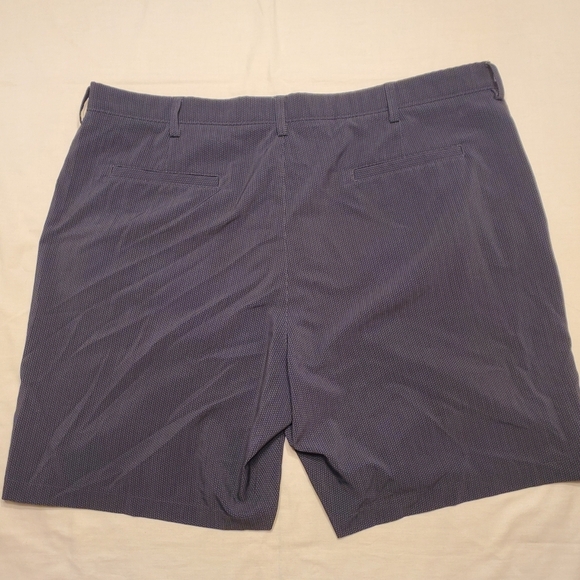 PGA Tour Golf Mens Shorts Size 42 Dark Gray Herringbone Pattern Multiple Pockets - Picture 2 of 5